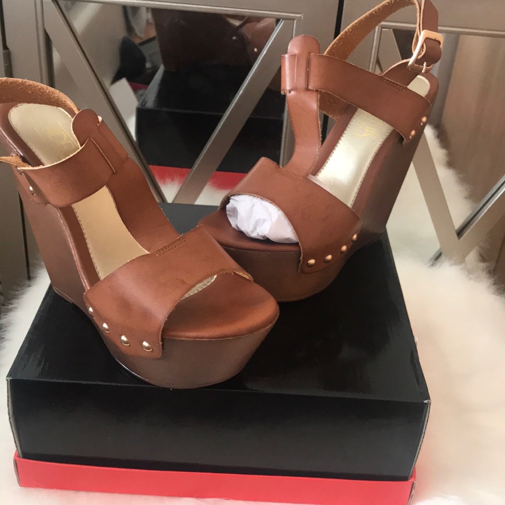 brown wedge heels